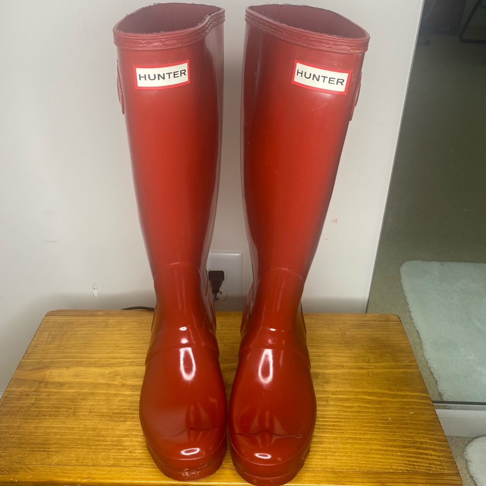 Hunter Tall Military Red Rain Boots
